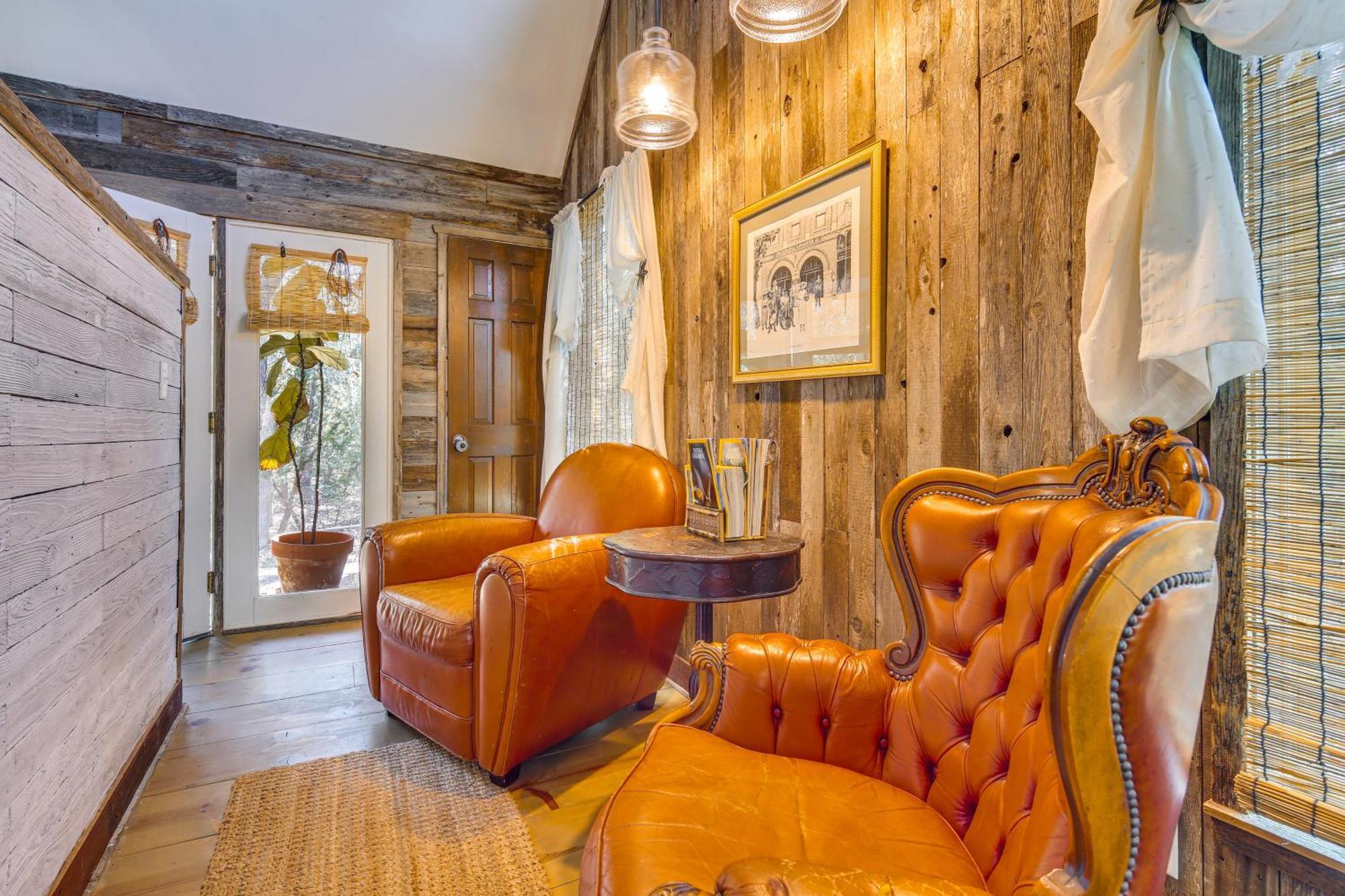 Pet-Friendly Wimberley Cabin With Fire Pit And Hot Tub Exterior photo